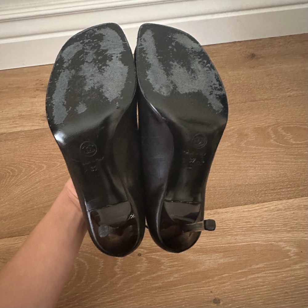 Vintage Chanel Cruise Collection Slingback Heels - Picture 3 of 14